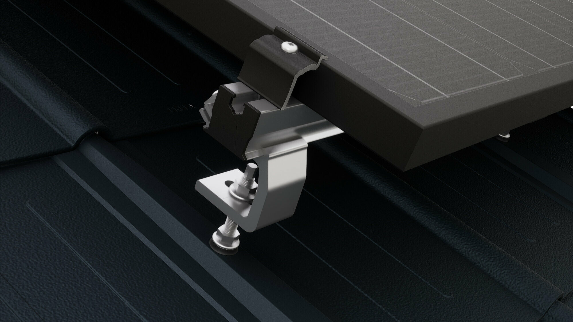 Zbliżenie na specjalny wspornik solarny PREVARIO Sunny Spezial zamontowany na płycie dachowej PREFA, który podtrzymuje szynę profilową. Moduł solarny został mocowany na szynie profilowej za pomocą zacisku modułowego skrajnego PREVARIO.