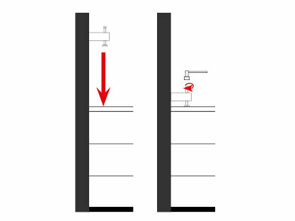 Nakładanie elementów dociskowych na aluminiowe belki zapory systemu ochrony przeciwpowodziowej PREFA