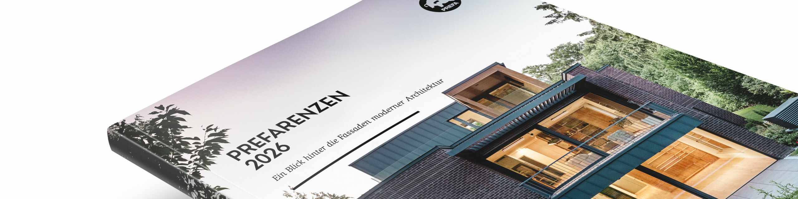 Zdjęcie przedstawia zamkniętą książkę PREFARENZEN na białym tle.