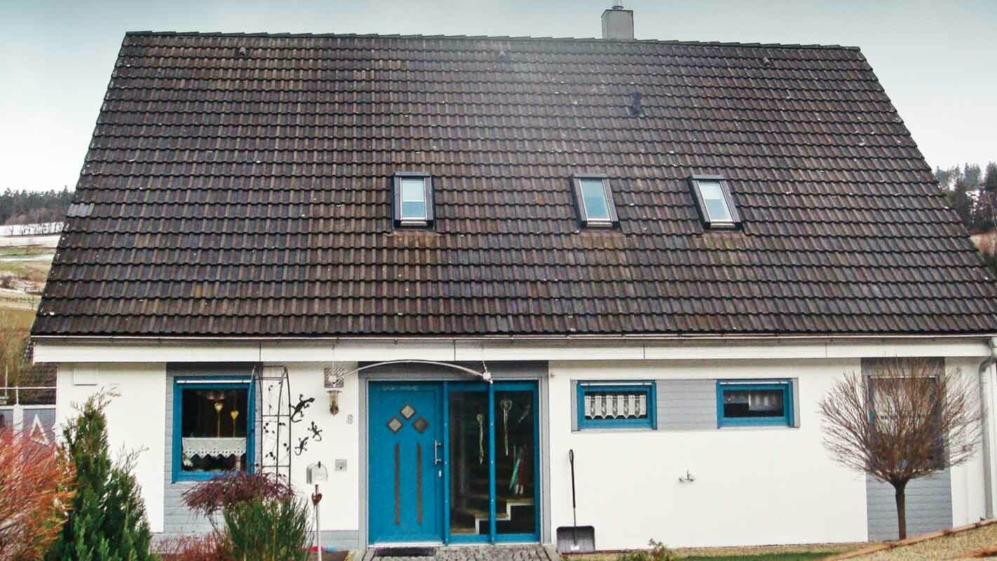 Przed modernizacją dachu z panelem dachowym PREFA FX.12 w kolorze P.10 antracyt